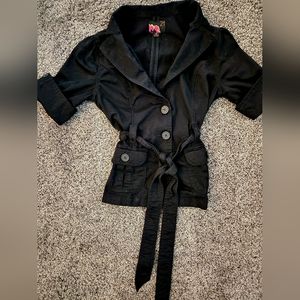 Forever 21 short sleeve black blazer